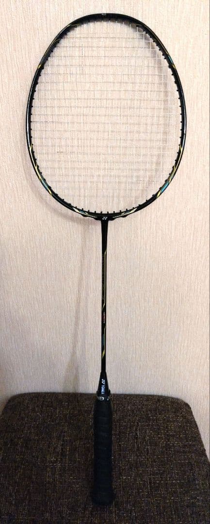 YONEXヨネックス 人気廃盤 バドミントンラケット ナノレイグランツ