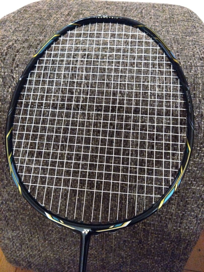 YONEXヨネックス 人気廃盤 バドミントンラケット ナノレイグランツ