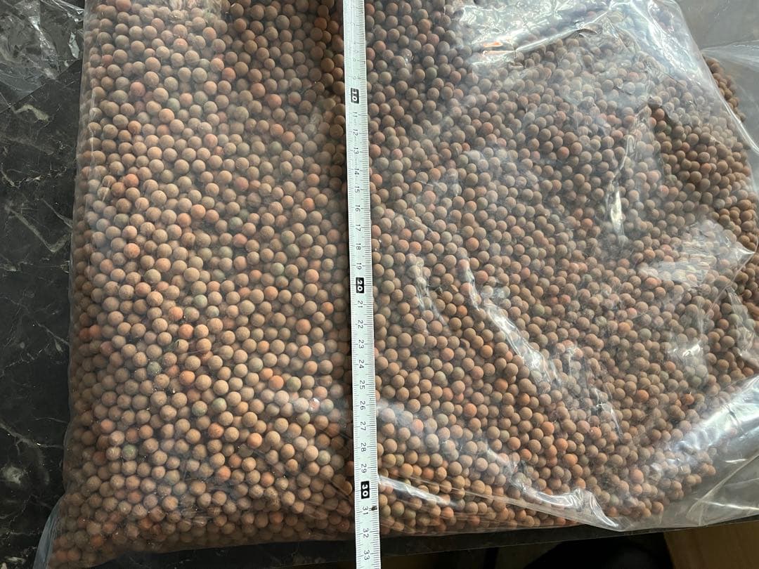 焼結麦飯石、麦飯石、アクアリウム底石、濾過材、レッドビー底石