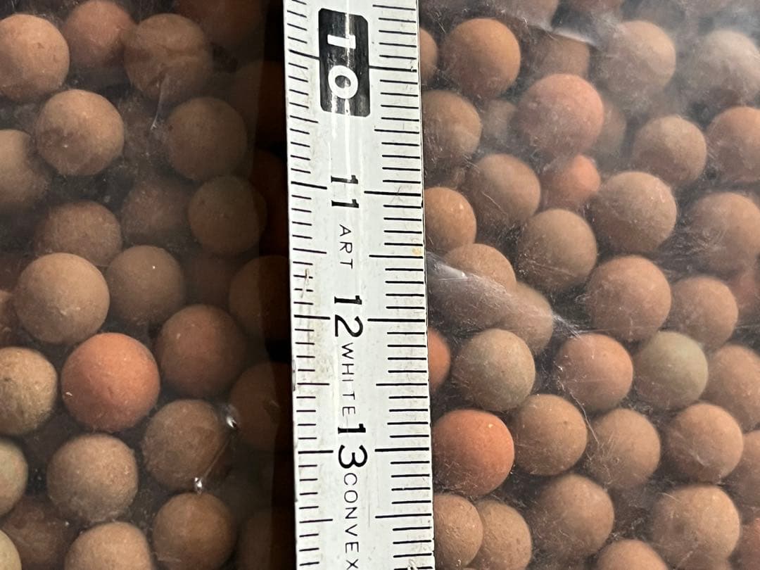 焼結麦飯石、麦飯石、アクアリウム底石、濾過材、レッドビー底石