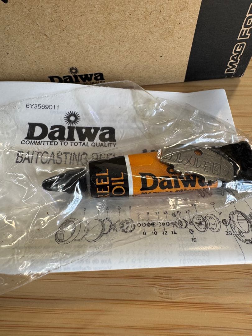 貴重な100番台ミリオネア初期型美品CV-Z105 機関良好　日本製