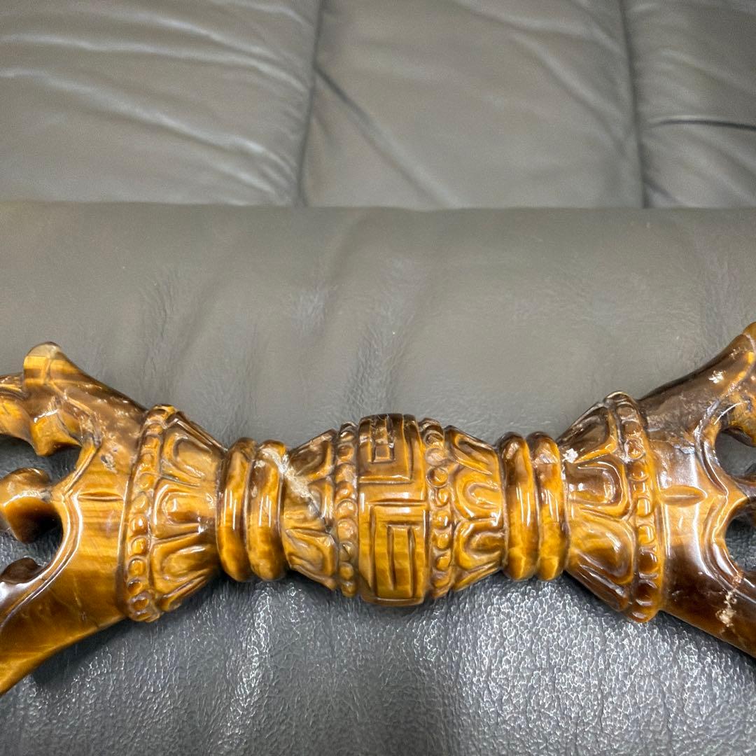 虎目石の三鈷杵 装飾的なコレクションアイテム