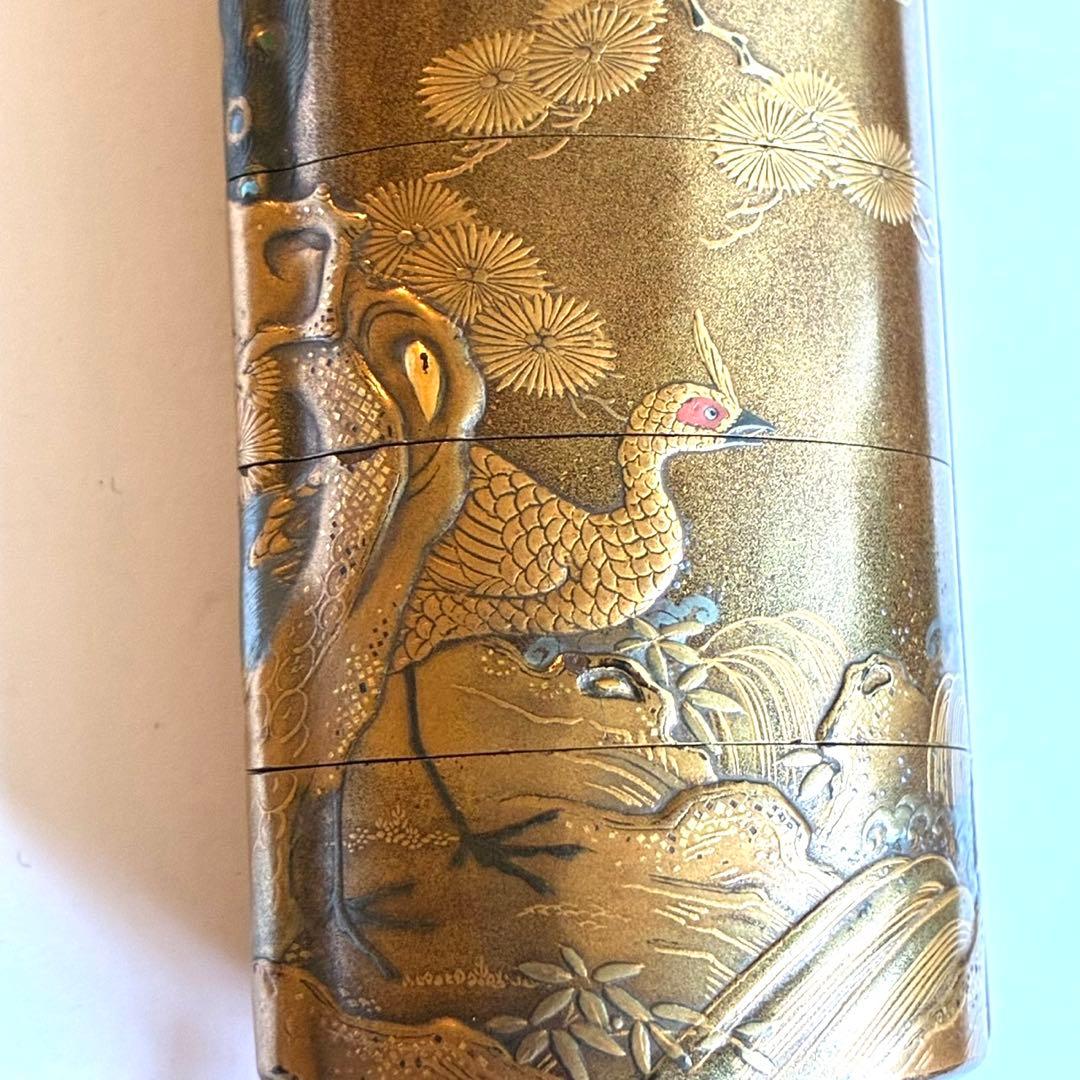 時代物　孔雀蒔絵印籠　梶川