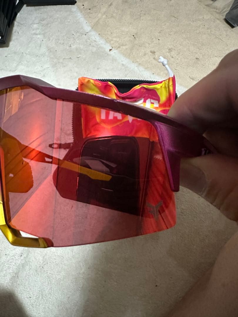 100%タティスJrモデルサングラス　期間限定値下げ中