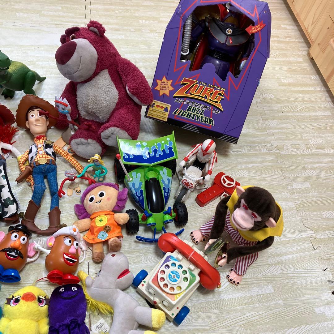 トイストーリー　フィギュア　即購入不可