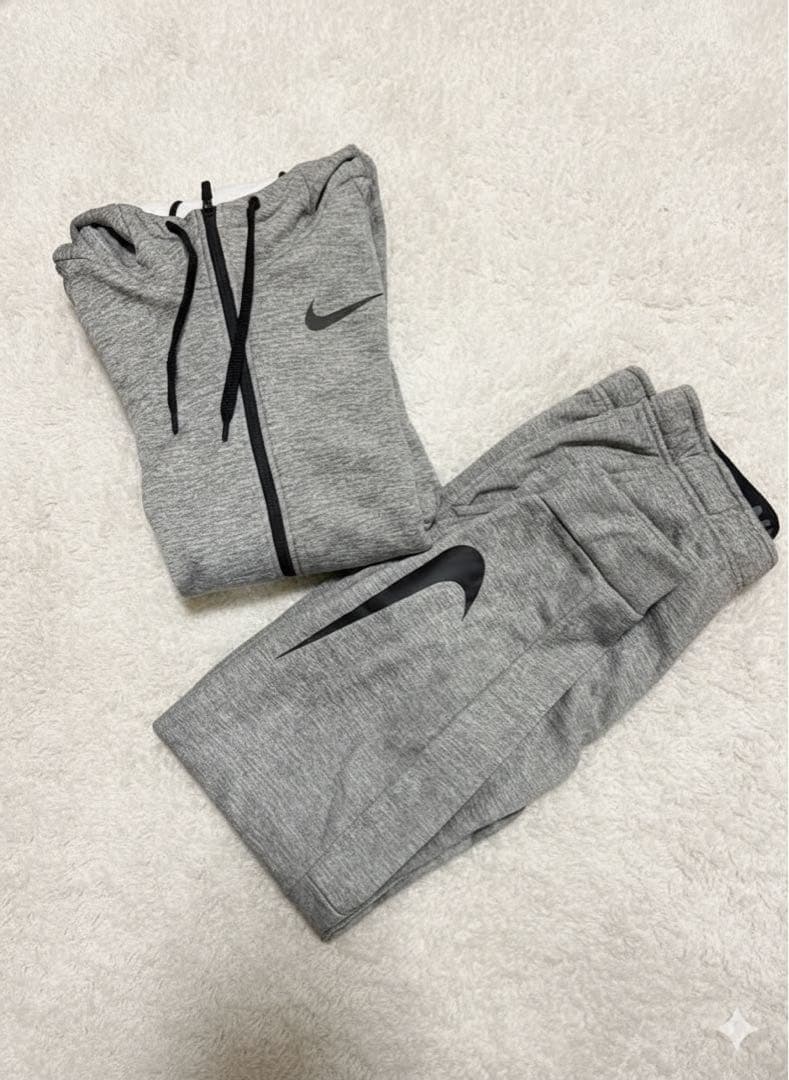 値下げ交渉できます！Nike グレー ジャージ上下セット