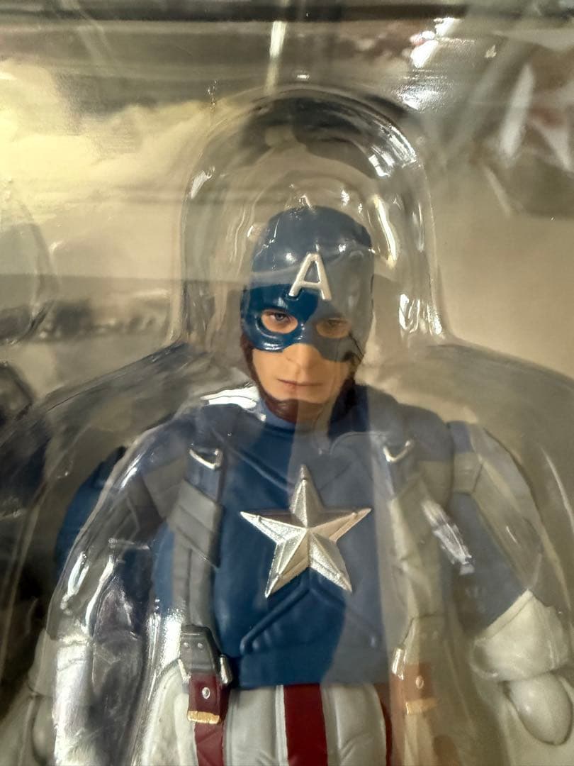 mafex キャプテンアメリカ クラシックスーツ