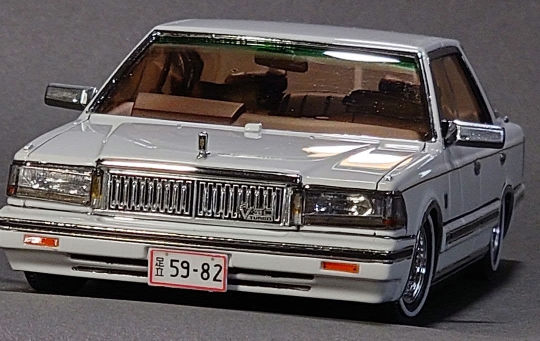 1/24 プラモデル　完成品　フジミ　日産　Y30 セドリック CEDRIC