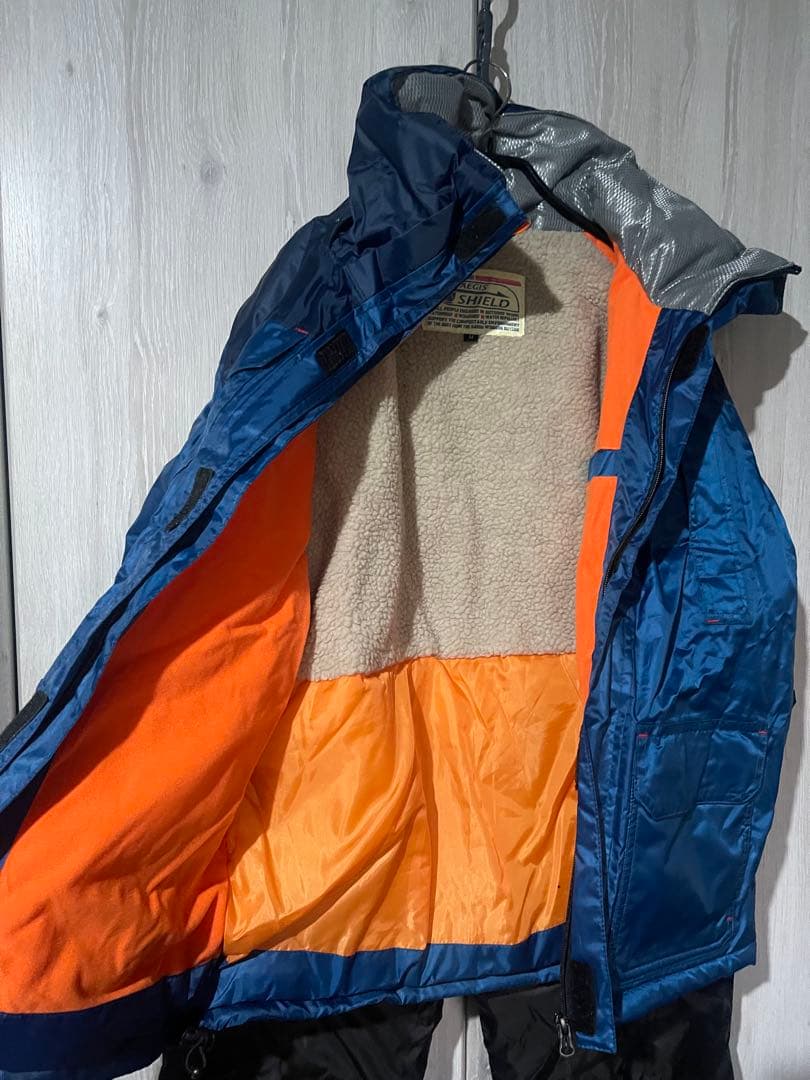 未使用品！Aegis Shield フィッシングスーツ 上下セット