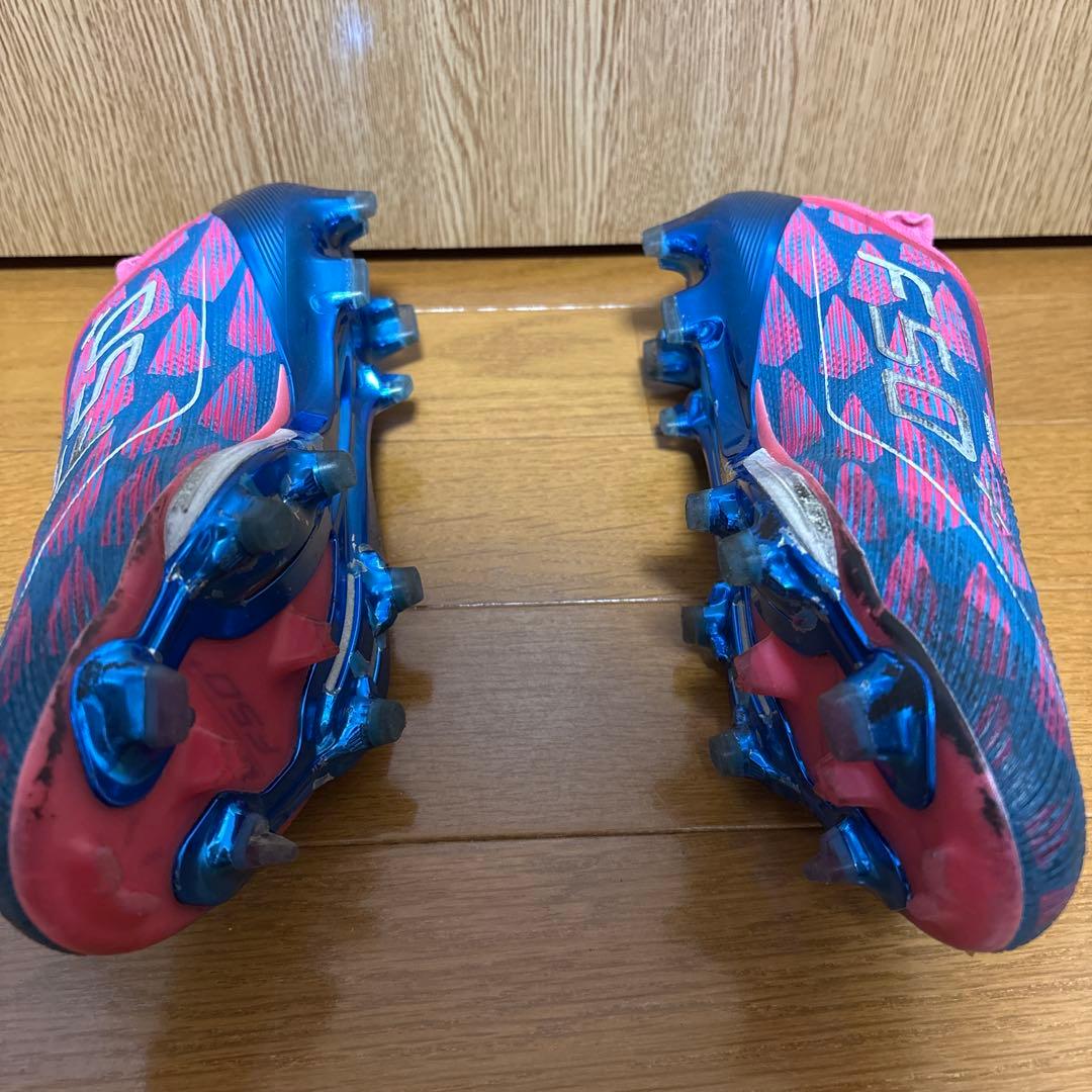 adidas F50+ ピンク/ブルー サッカーシューズ