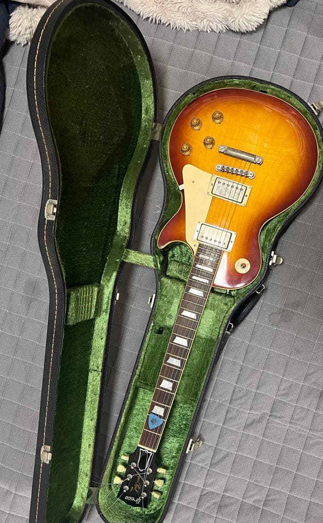 プレミアム ヴィンテージ ギター グレコ EGF850(古いがハードケース付き)