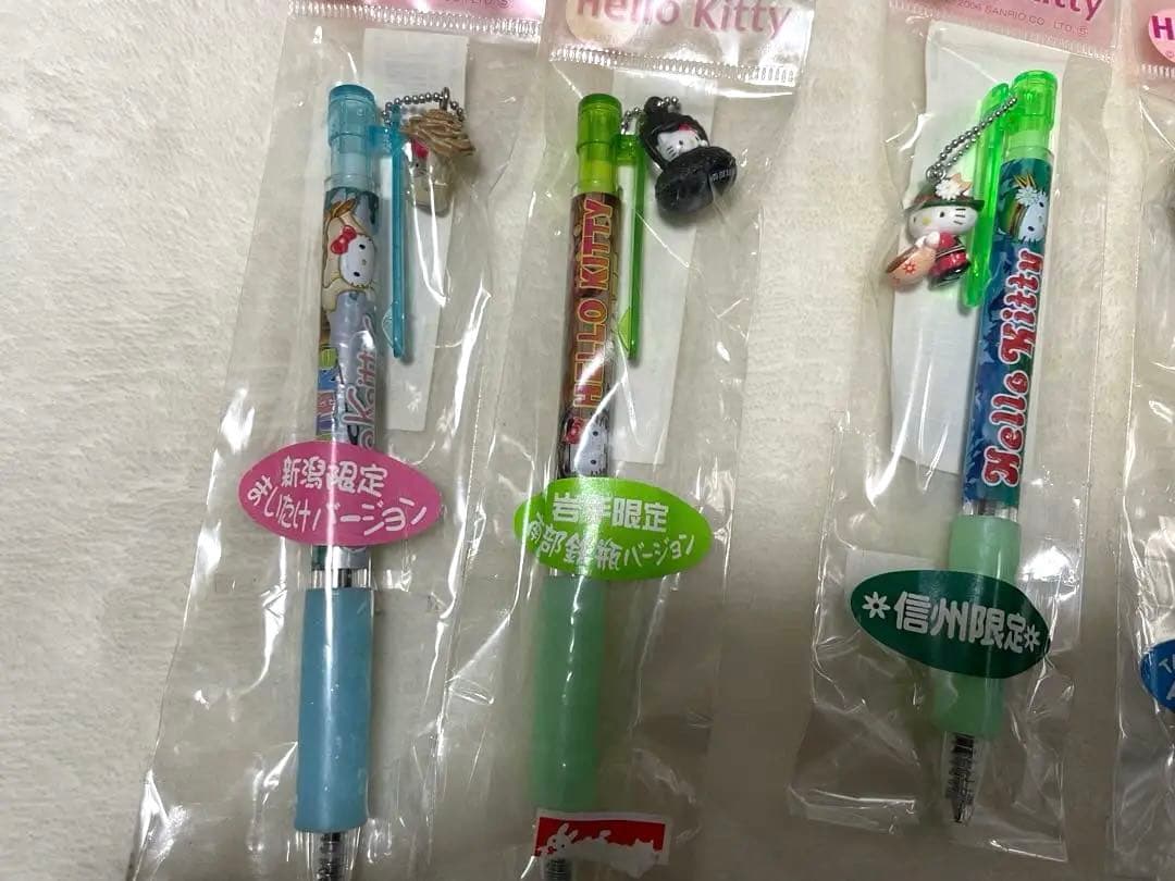 Hello Kitty ご当地　ボールペン、シャーペン、鏡セット