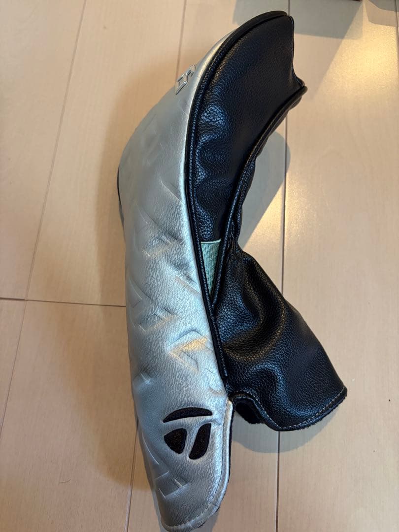 qi35 QI35 10.5度 テーラーメイド　ヘッドとカバー　コア　ドライバー