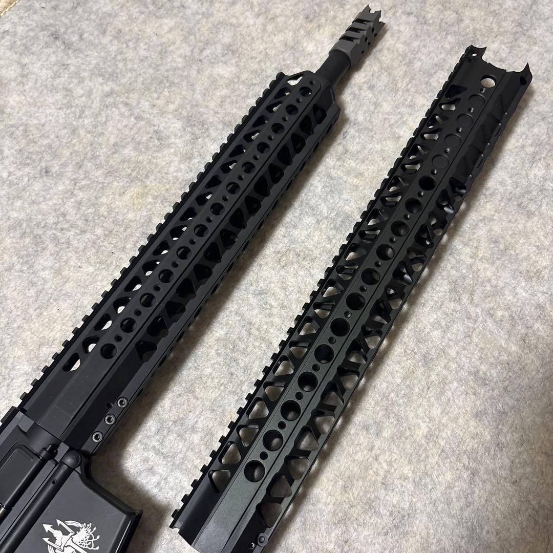 LVOA ハンドガード モデル (おまけ付き)