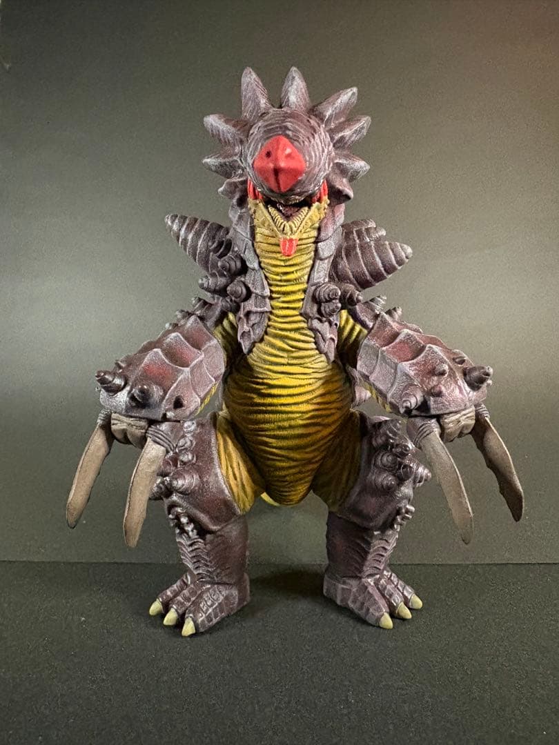 ウルトラ怪獣　グライムＡ　ソフビ リペイント