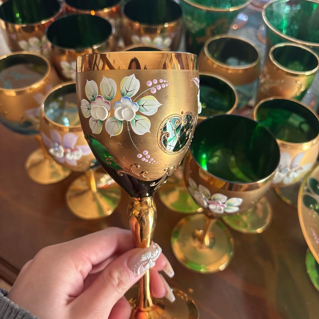 緑と金色の花柄ガラスグラスセット