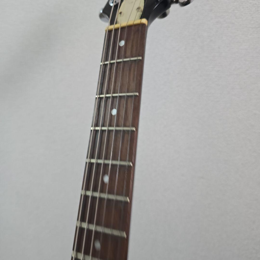 エレキギター、ゼマィティス、レプリカです。