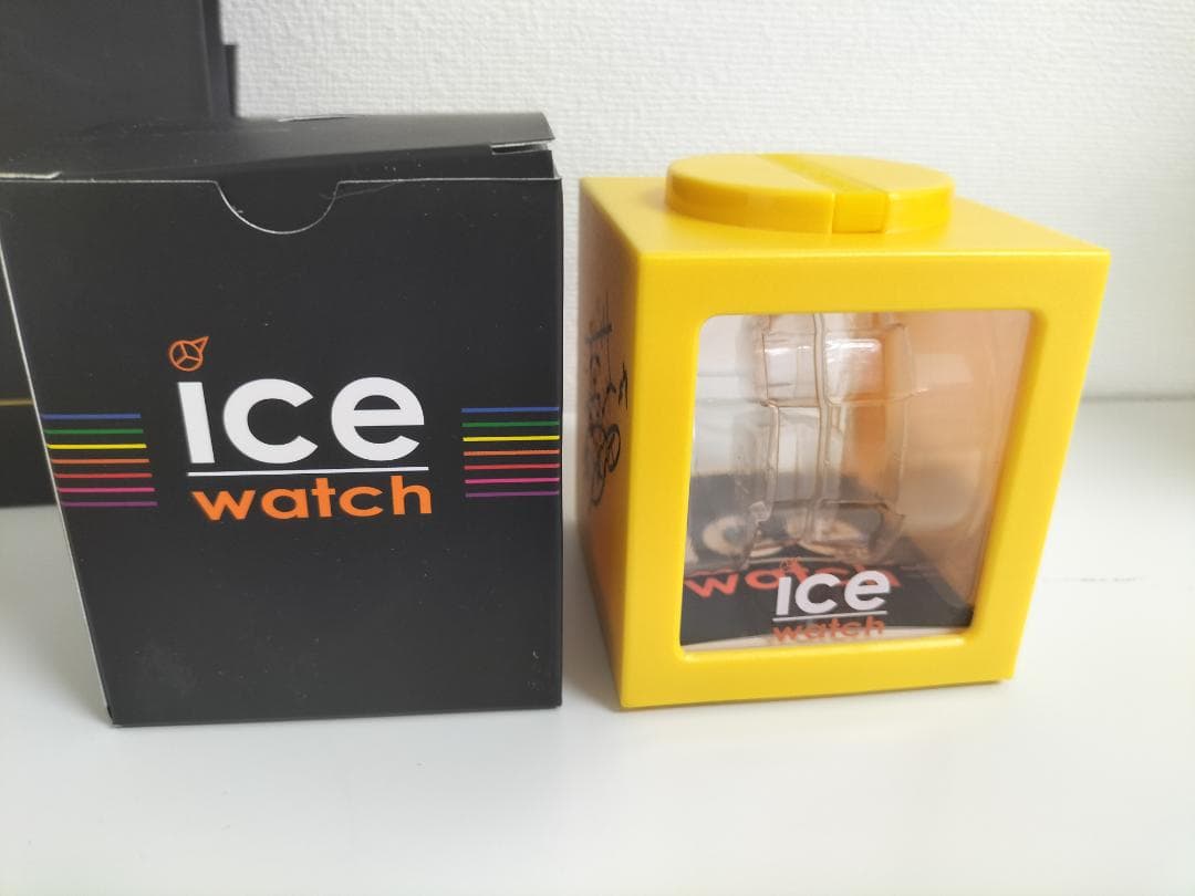 直筆サイン入りBOX付き　ガールズケイリン×ice watch 小林莉子選手