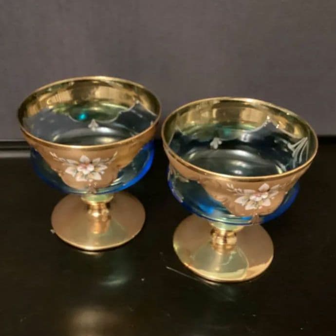 ベネチアングラス　金色とブルーのエレガントなデザインの手描き花柄グラス　⑤⑥