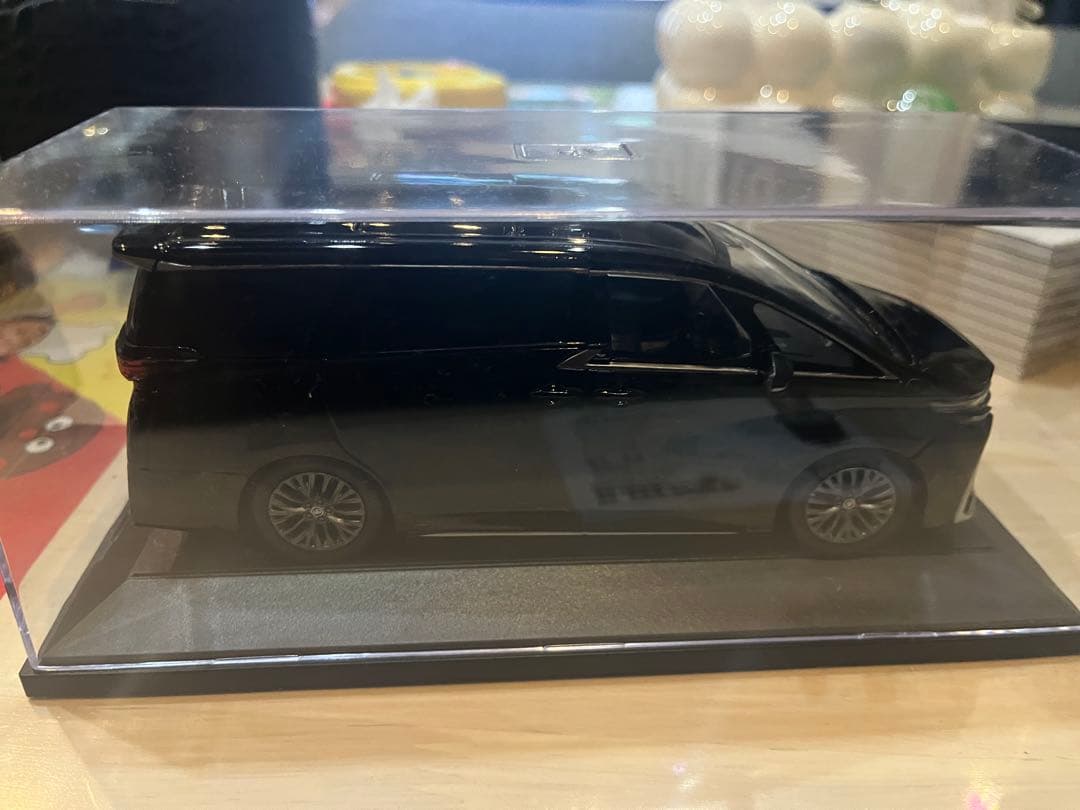 非売品！VELLFIRE 1/43スケールモデルカー 黒