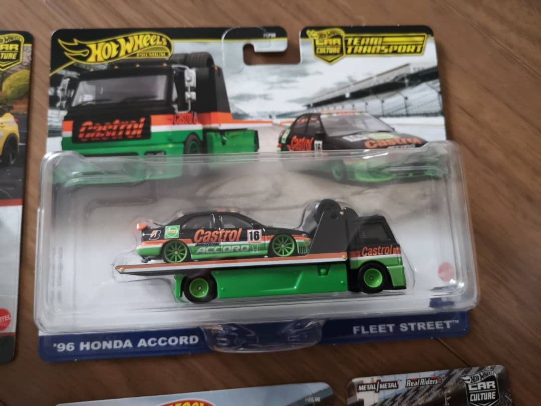 ホットウィール　2カーパック　トランスポート　チートラ