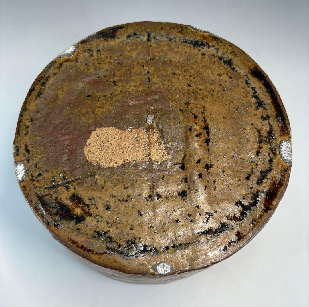 【中古品】熊谷保興造　上野焼鉄釉たつき建水（共箱）