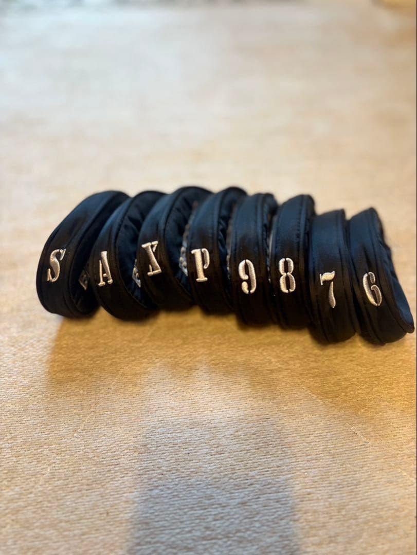 BRIEFING キャディバッグ 【ヘッドカバー付き】ブラック/ホワイト