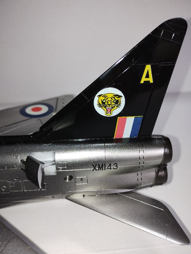 プラモデル完成機　1/48　E.E.ライトニングF1