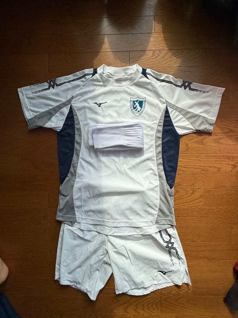 びわこ成蹊スポーツ大学サッカー部 白ユニフォーム モレリア