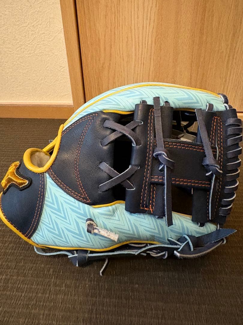 ミズノプロ　軟式内野手用グラブ　新品未使用