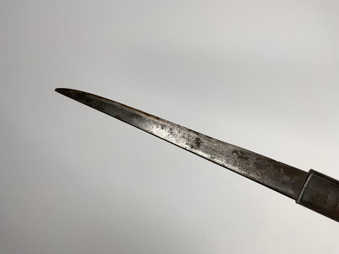 小柄　赤銅魚々子雲龍図　時代武具　刀装具