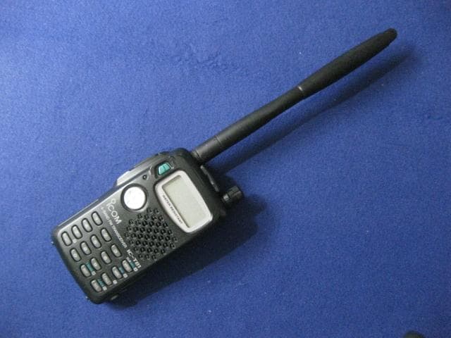 ICOM IC-T81 50/144/430/1200MHz4バンド