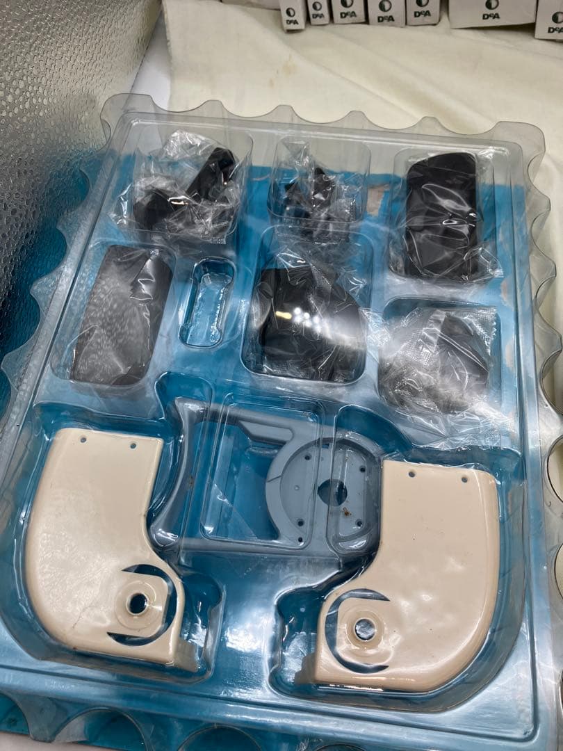 DeAGOSTINI Robi 未開封54-70号 冊子1-53有　組立中