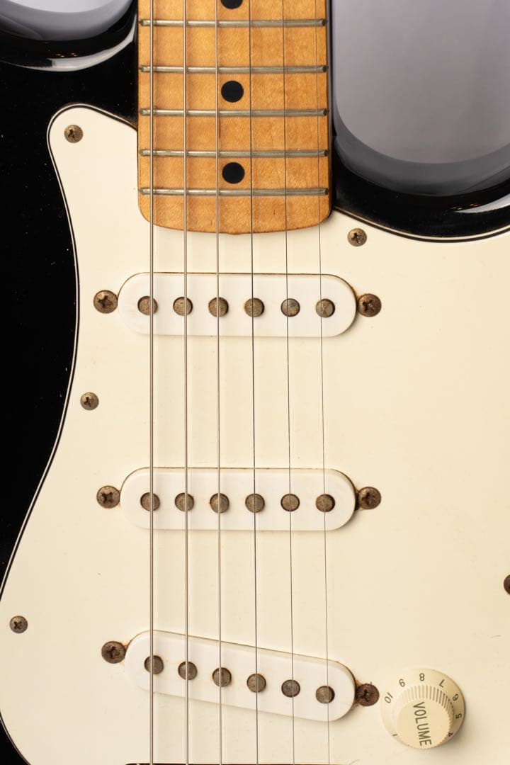 Fender Japan Stratocaster エレキギター 黒