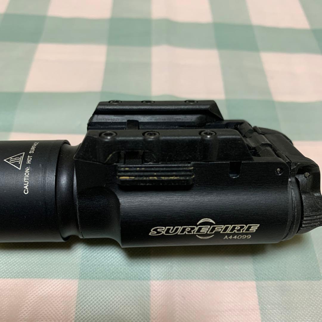 【実物】SureFire x300ウェポンライト