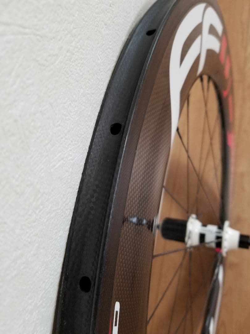 DNA FFWD F9R カーボン ホイール&タイヤ貼り付け 全て込み