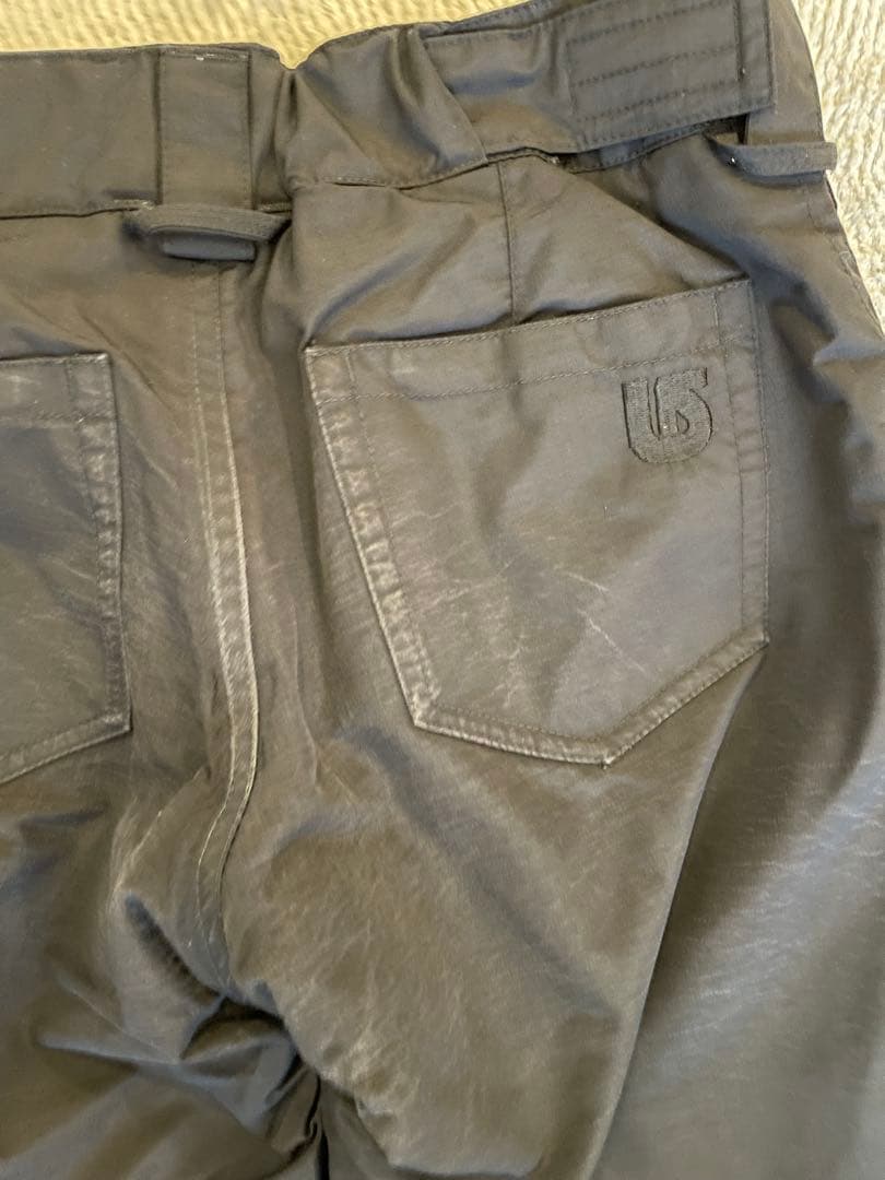 BURTON キッズ用スノーボードウェア（122～135cm）