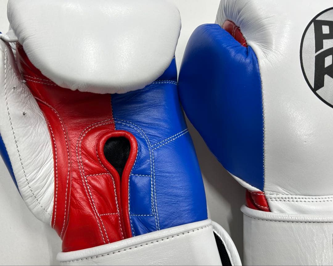 プライズリング　ボクシンググローブ　本革製 10oz 白