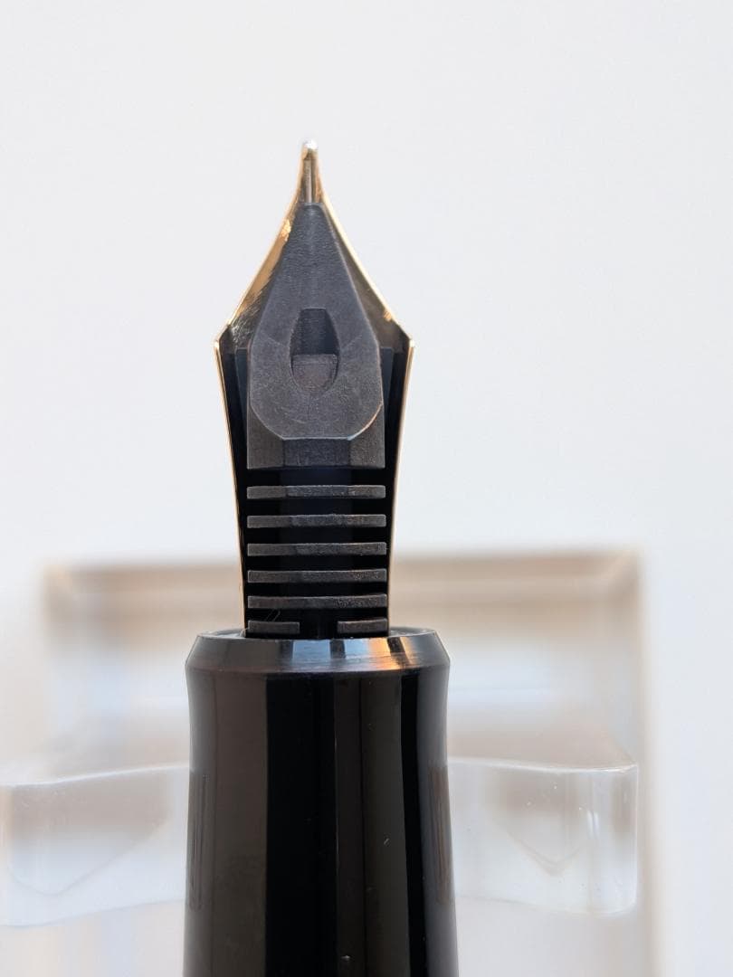 PILOT パイロット 万年筆 カスタム742　M中字10号　１４金　ブラック