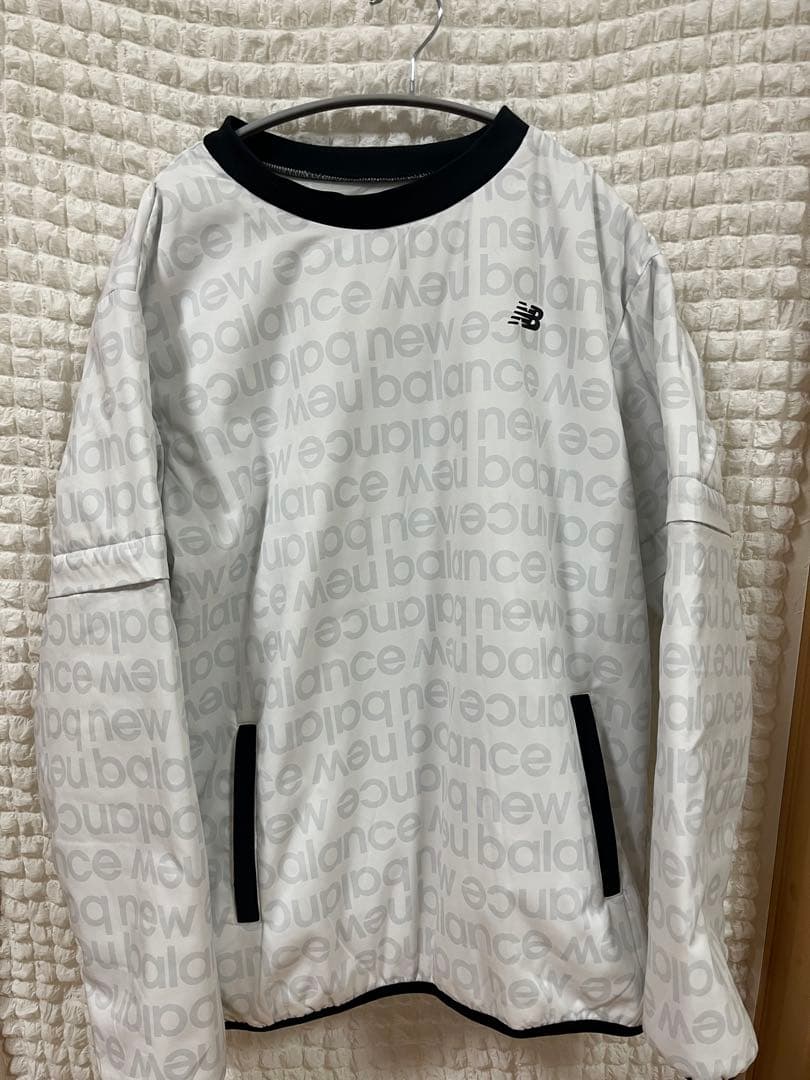 【超美品❣️】ニューバランスゴルフ 2WAY中綿ジャケット 白　ロゴ総柄
