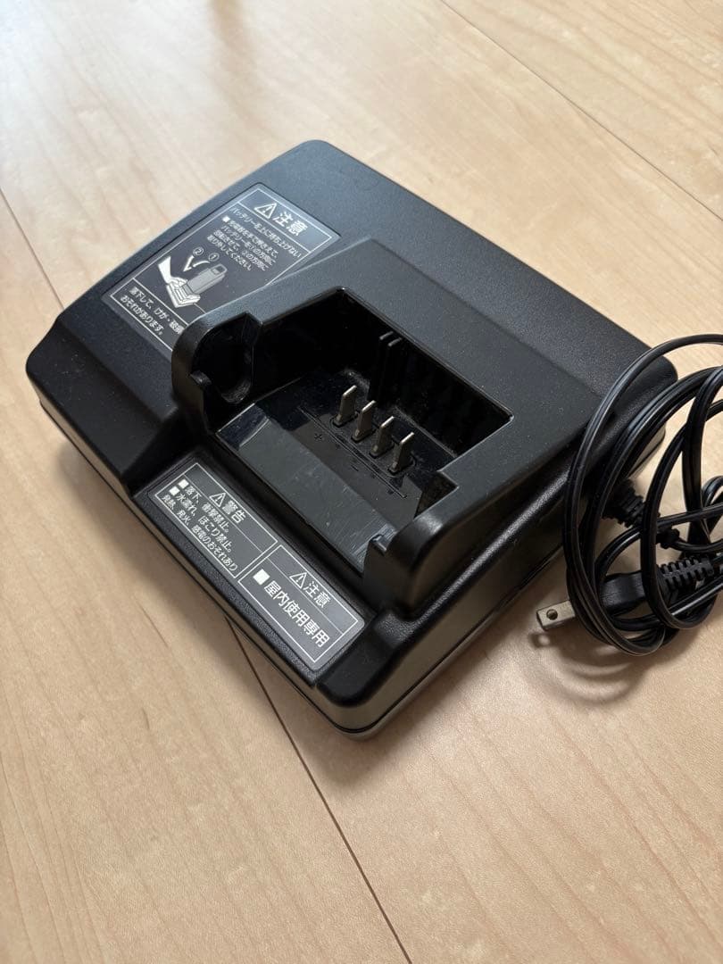 Panasonic 電動自転車用充電器　NKJ069Z1