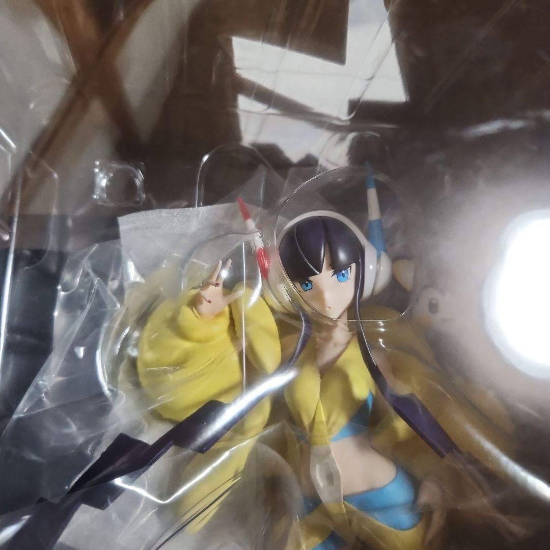 ポケモンセンター カミツレ エモンガ フィギュア