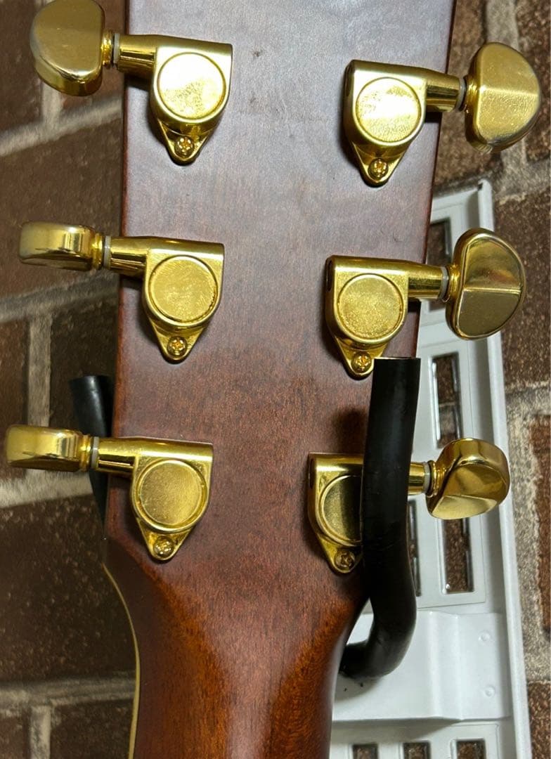 徳*ん様 売り切り、訳あり　YAMAHA　アコースティックギターLL-6 J