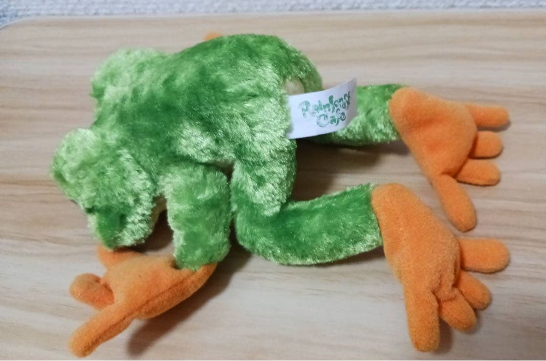 レインフォレスト カエルのぬいぐるみ 2点セット 新品と中古品