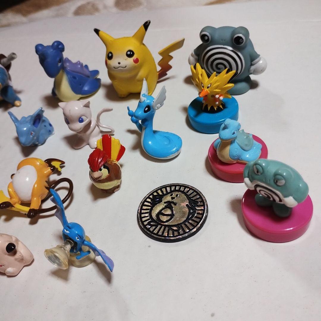 【希少】 90年代初期 ポケモン フィギュアセット 18体＆１枚