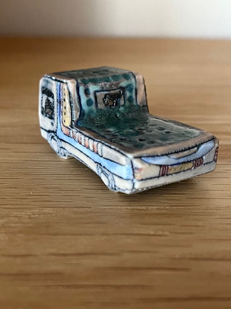 陶器製クルマの置物4点セット