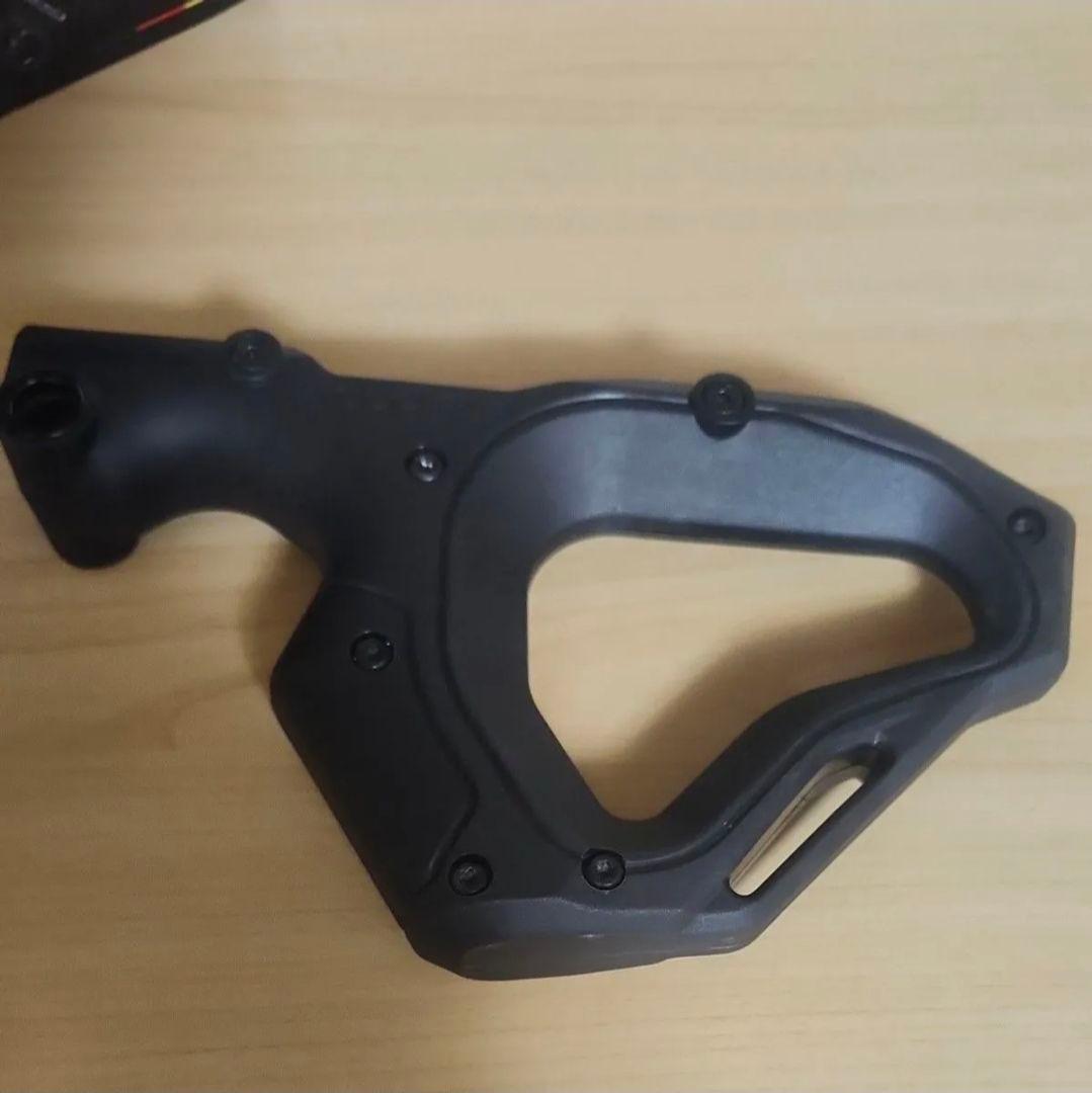 HERA ARMS CQR GEN.2 ブラック グリップ 実物