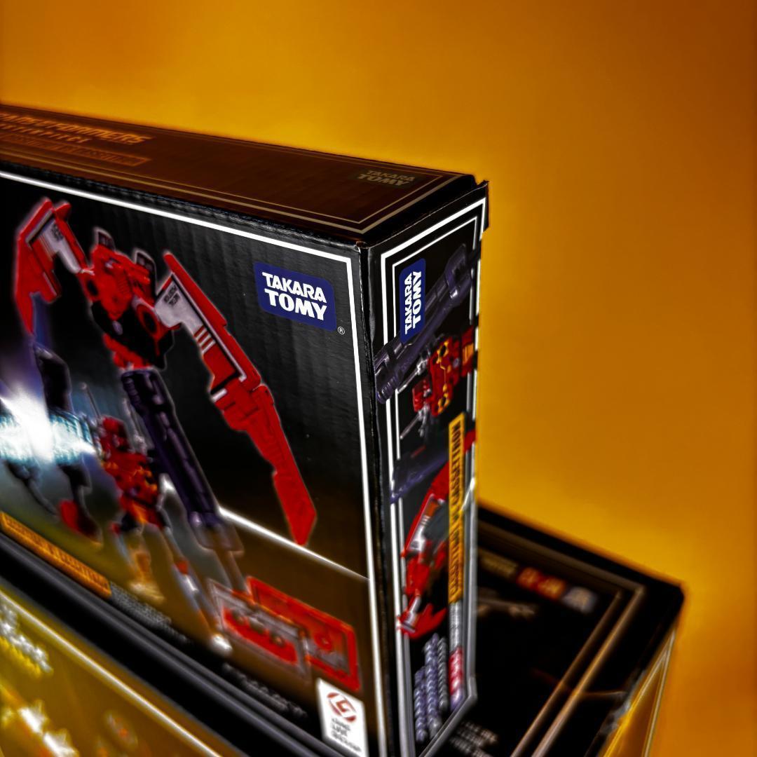 タカラトミー　トランスフォーマー　MP-13 Soundwave＋MP15／16