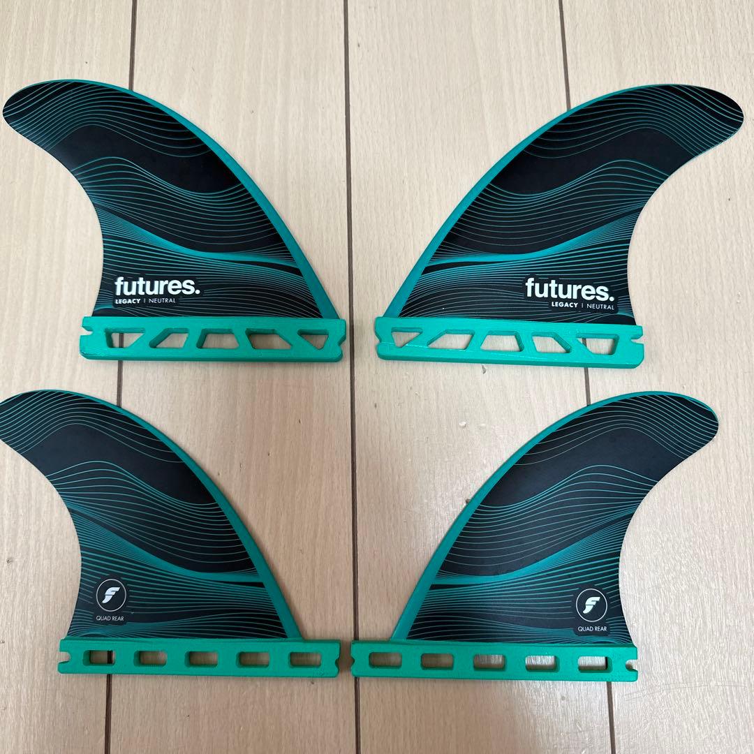 フィーチャーフィン　クアッド　 legacy Mサイズ