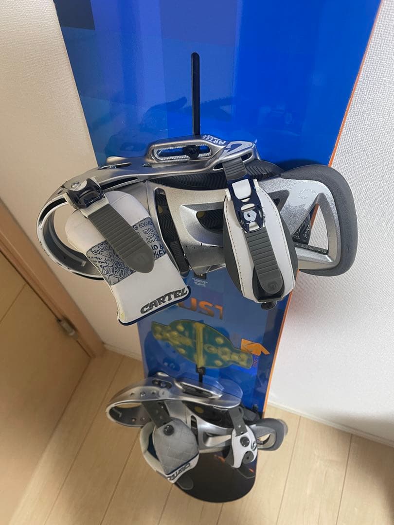 土日発送Burton スノーボード Custom156+ビンディングCartel